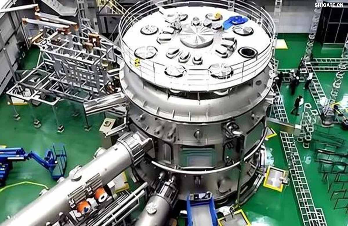 近日，由河鋼集團(tuán)舞鋼公司自主研發(fā)的更大厚度達(dá)340mm的特厚核電鋼板，成功應(yīng)用于我國(guó)第四代先進(jìn)裂變核能系統(tǒng)——釷基熔鹽實(shí)驗(yàn)堆的關(guān)鍵屏蔽層制造。這標(biāo)志著我國(guó)在先進(jìn)核能技術(shù)領(lǐng)域取得又一重大進(jìn)展，為實(shí)現(xiàn)核電技術(shù)自主創(chuàng)新、打破對(duì)傳統(tǒng)鈾燃料的依賴邁出了堅(jiān)實(shí)一步。